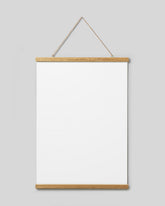 Poster hanger oak 20 in, magnet fastener