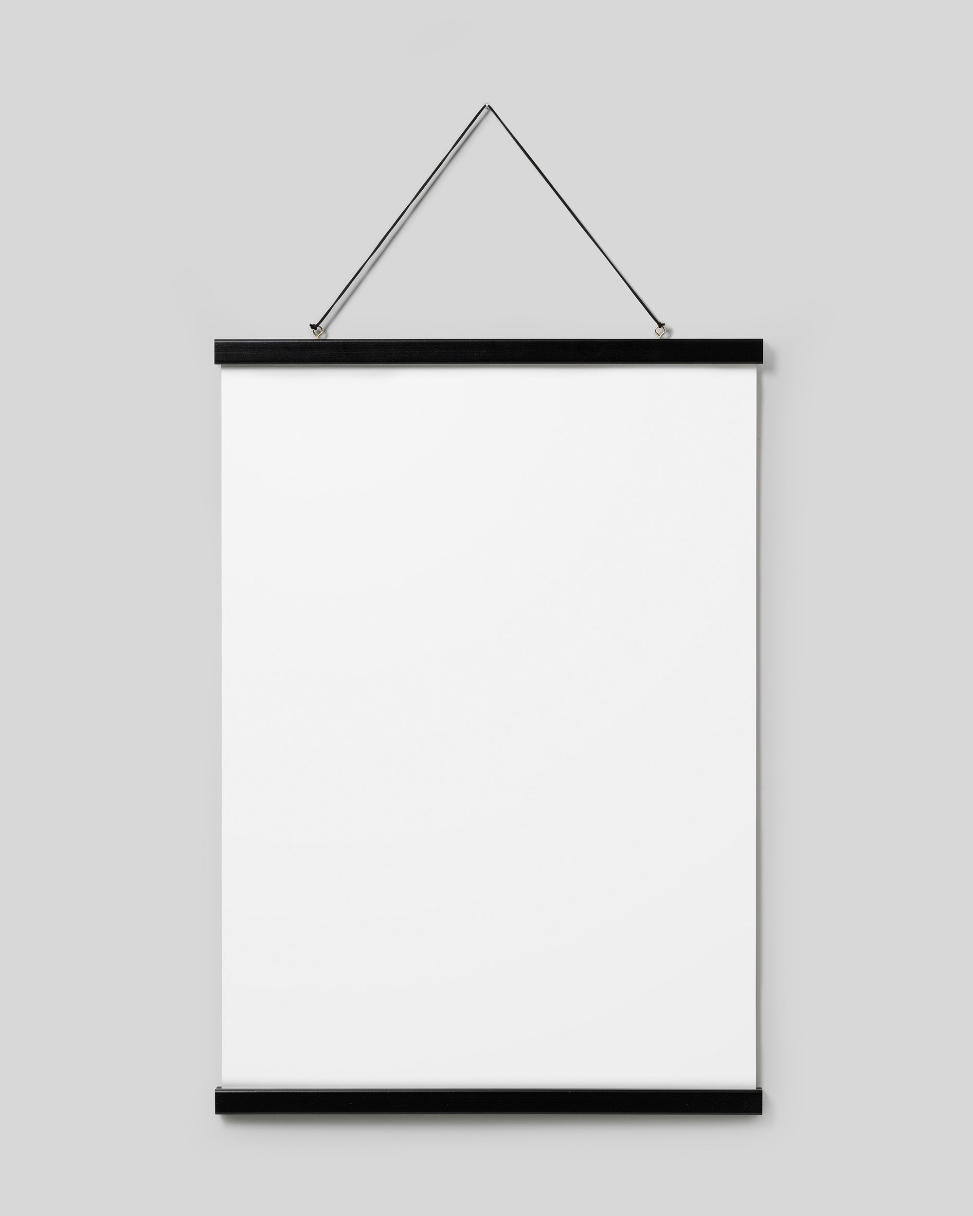 Poster hanger black 20 in, magnet fastener