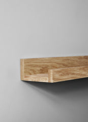 Oak picture ledge 28 in