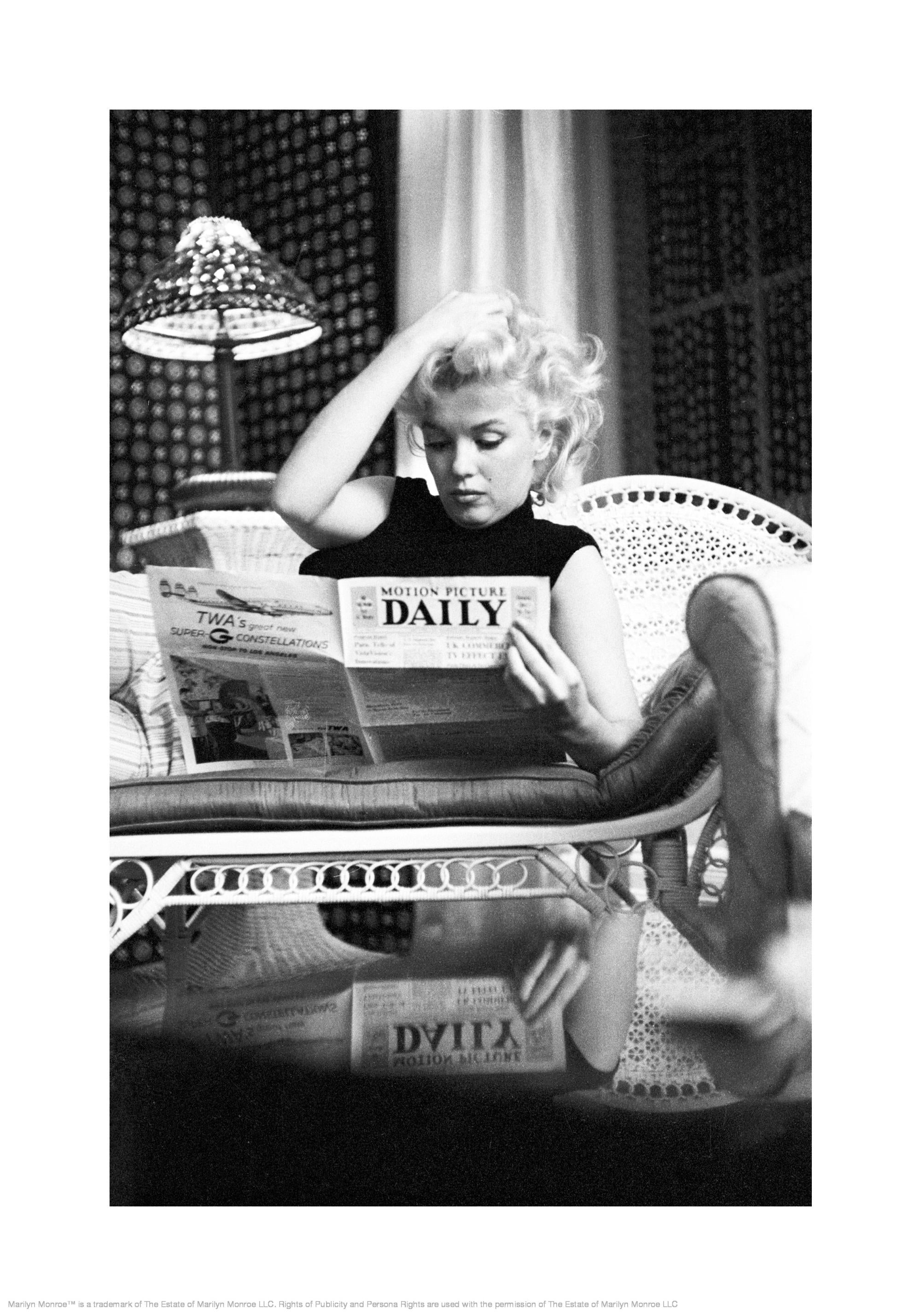 Marilyn Monroe Reading Print