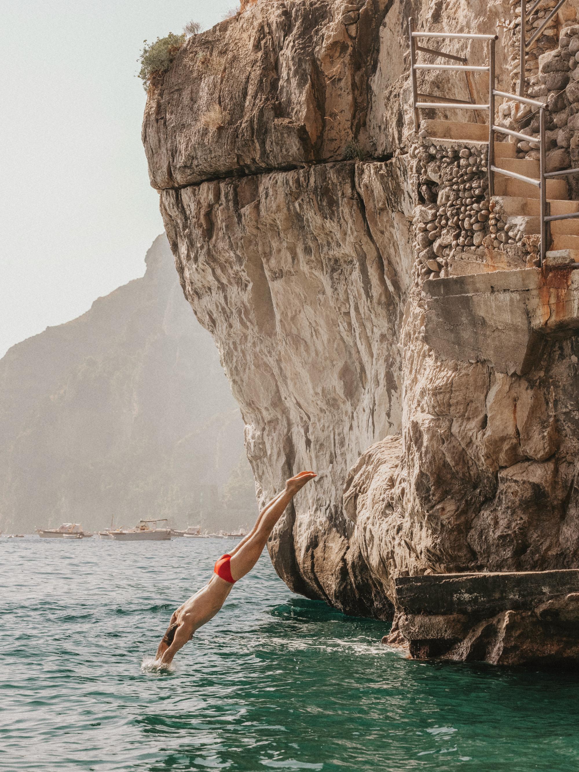 Italian Plunge Print